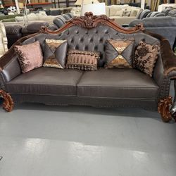Stylish Design Pieces @ FURNITURE LOVE ❤️ Same Day Delivery 🚚 