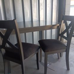 Must Sell Today! High Quality  Dinette Table ,4 Chairs & Bench Seat Almost New Tags Still On Chairs  Paid  $400 