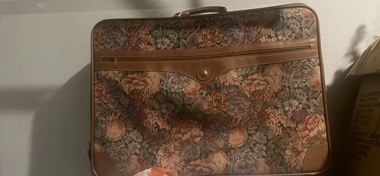 BEAUTIFUL BAG  (Dm To Negotiate A Much Lower Price)