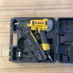 Dewalt 15 Gauge 