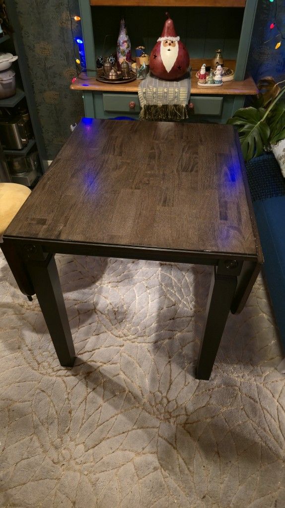 Drop Leaf Dinner Table