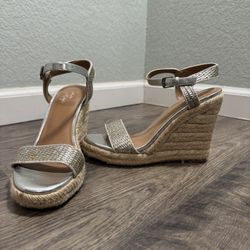 Crown Vintage Wedge Sandals – Size 6.5 – Worn Once