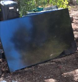Free 70" Vizio TV BROKEN