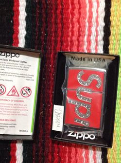 Supreme Fw20 Swarovski Zippo Red