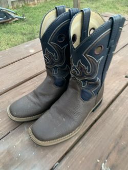 Magellan Outdoors Boys' Ace II Western Boots