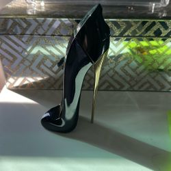 Carolina Herrera Perfume