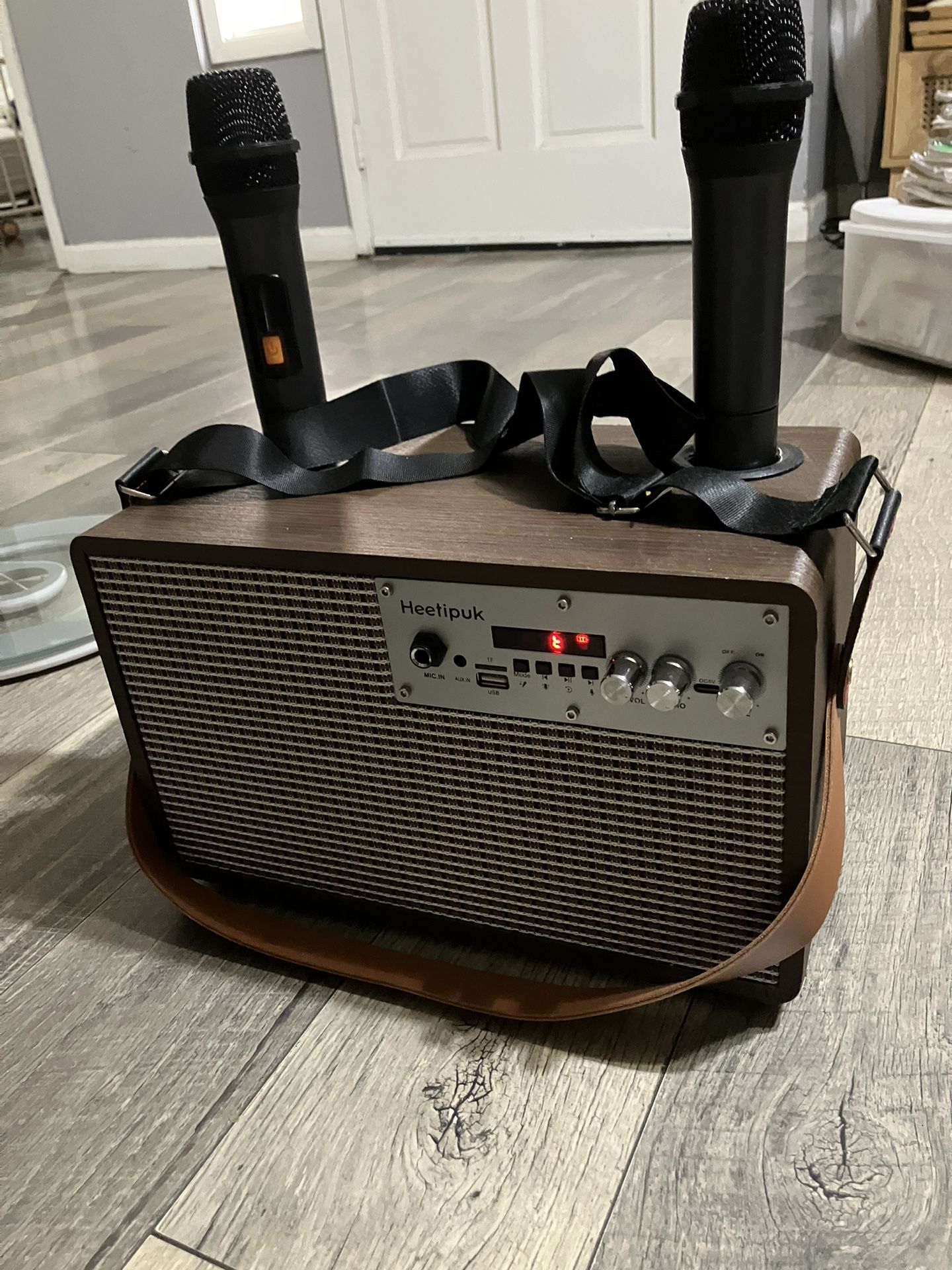 Portable Karaoke Machine,Retro Wooden Karaoke Machine for Adults and Kids with Two Bluetooth Wireless Microphones,PA System Singing Karaoke Speaker fo