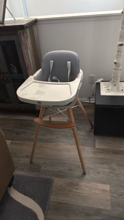 High chair baby joy like new