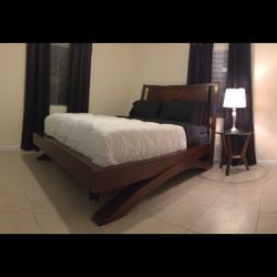 Bellcourt Cherry Three-Piece Queen