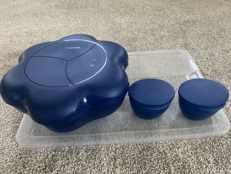 Tupperware Chip n Dip set