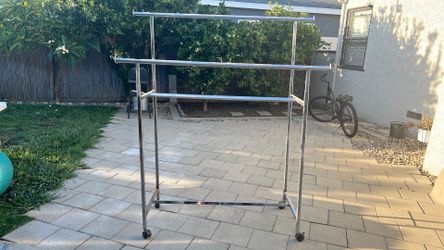 Clothing rack