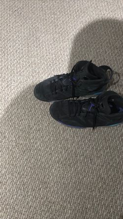 Aqua Jordan’s size 13