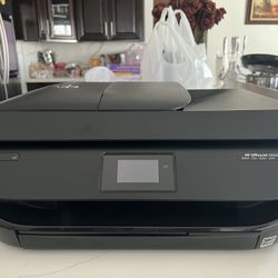 Hp office jet printer GOOD CONDITION 