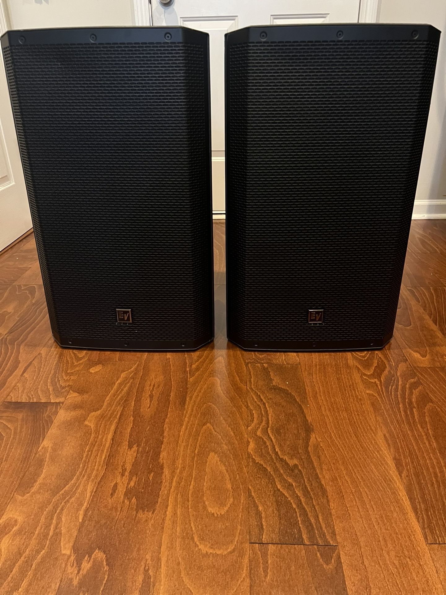Pair Of Electro-Voice (EV) ZLX-15P w/ Covers