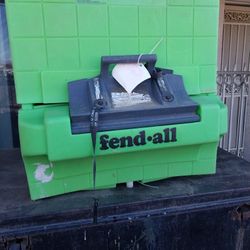 emergency eye wash station 