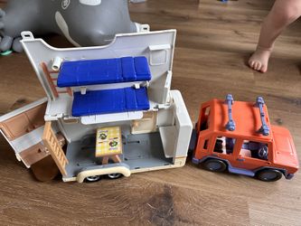 Bluey Camper And SUV