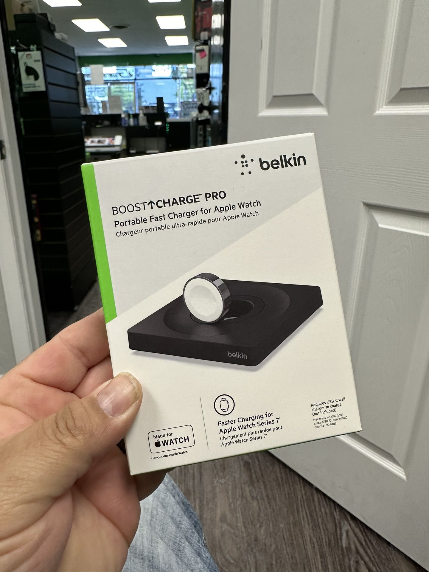 Belkin Boost charge Pro Wireless Magnetic Charge Pad Apple Watch 