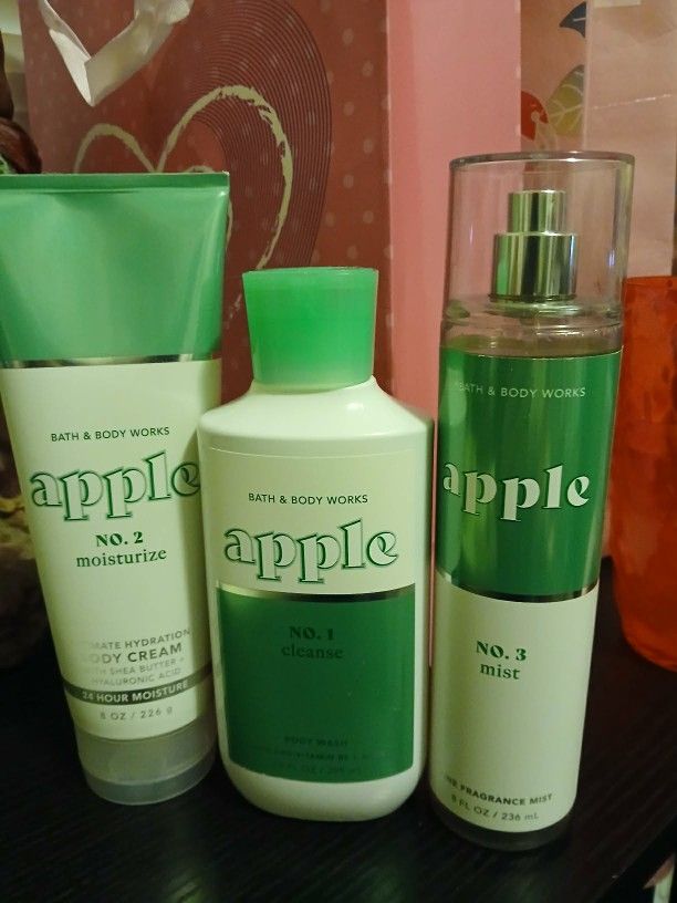 Bath And Body Works 5.00 Each Sets 10.00