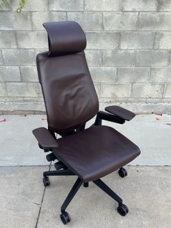 Steelcase Gesture With Headrest/ Brown Leather