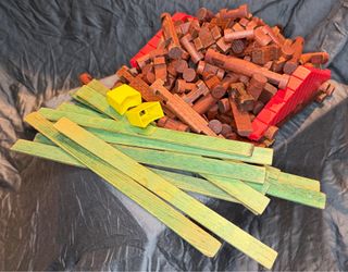 Vintage Lincoln Logs Large Mixed Lot Wood Pieces Roofs Chimneys Accessories