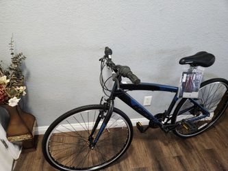 Hyper Bike Aluminum 28 700 21 Speed New Ready To Ride good