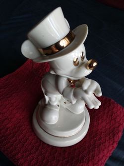 Vintage Lenox 6" Disney Mickey gold trim.
