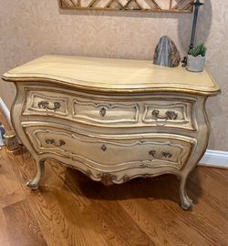 French Provincial Bombe Chest / Accent Cabinet – Distressed Cream Finish
