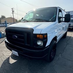 2011 Ford E-Series E-250 Van 3DR