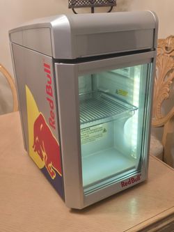 Red Bull Countertop Mini  Fridge RB-QSR GDC ECO LED HotCry Excellent CONDITION.