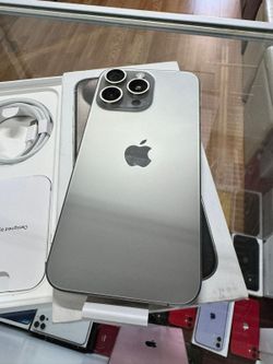 iPhone 15 Pro Max titanium