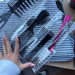 Brand New Stylist Combs 