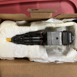 MTU/Detroit diesel 6V 92 fuel injectors never used Pair of two