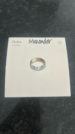 Oura Ring 4 (Size 12)