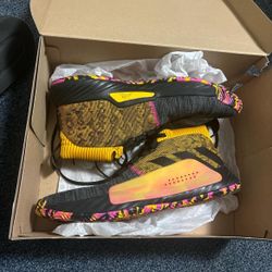 Adidas Dame 6