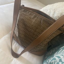 COACH BAG IN GREAT CONDITION 