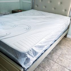 NEW QUEEN MATTRESS. Bed frame is not available. Take it home the same day 👍