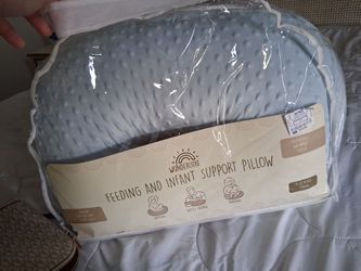 Feeding and infant support pillow