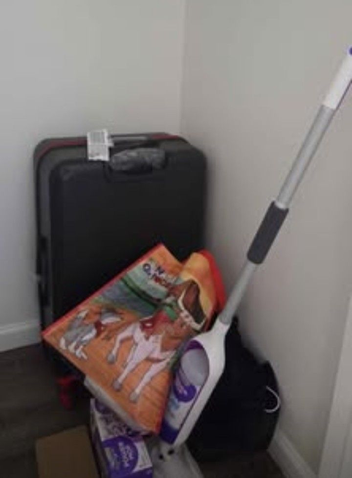 Power mop swiffer with 5 packs of mops