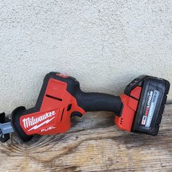 Milwaukee Skillsaw 6 1/2 Battery 6ah and Sawzall Battery 6ah