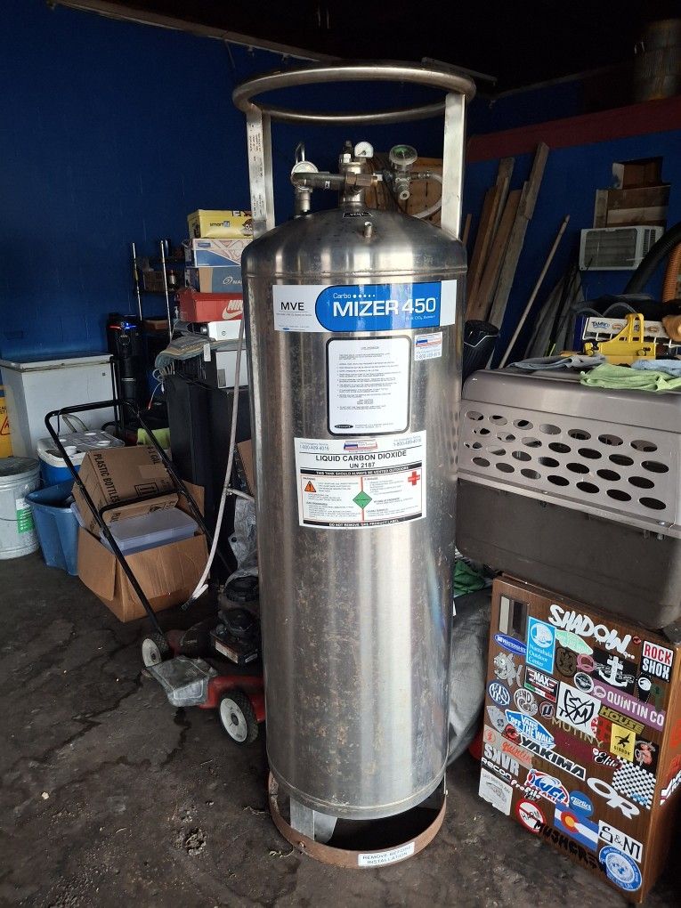 Mizer 450 Bulk CO2 System