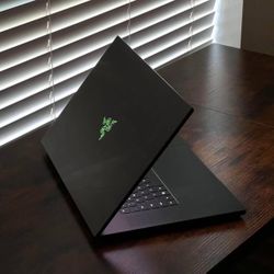 Razer Blade 18 (2024)
