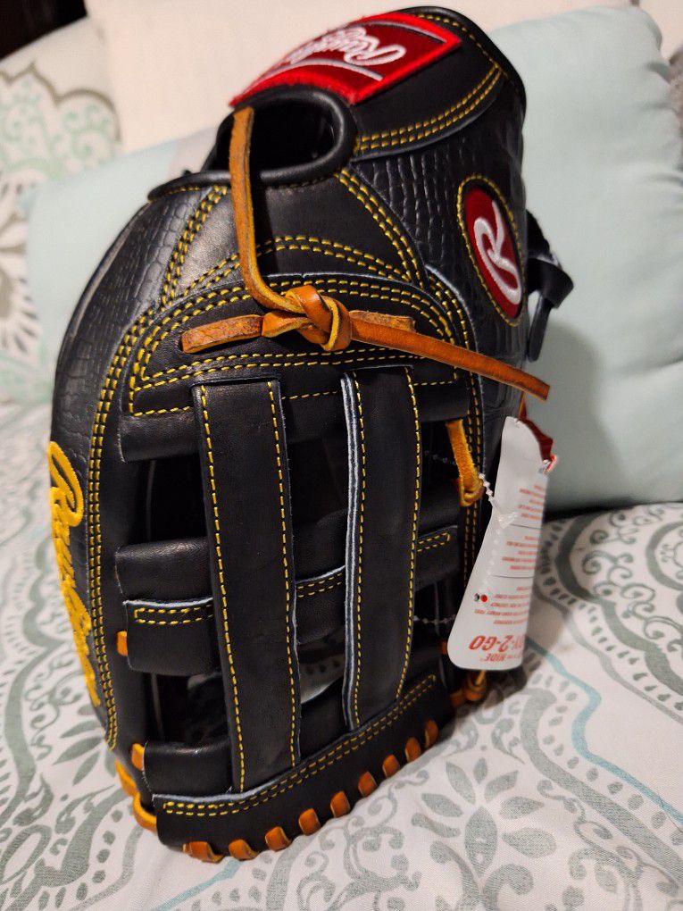 Rawlings Heart Of The Hide Left Handed Thrower Outfield Baseball Glove 12.75"
