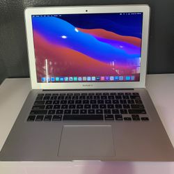 Apple MacBook Air 13” 2013 i5 1.3Ghz, 4Gb, 250Gb Flash Storage 
