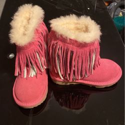 Ugg Toddler Classic Short ll Fringe Pink Suede Suede Boots Booties Sz 10 Little Girls Excellent Condition 