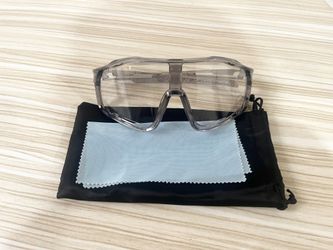 Stylish multi-functional non-prescription glasses (suitable for both men and women)