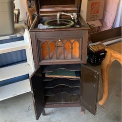 Starr Antique Phonograph 