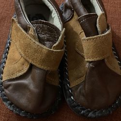 Terracotta Brown Stitched Shoes 