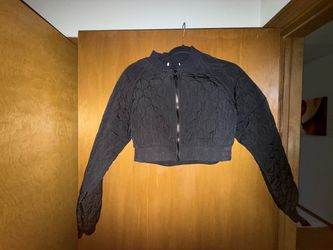 Size small black crop jacket