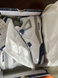 Jordan 4 Midnight Navy size 10 authentic