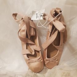 Women’s Pink Flats (Not Ballerina Shoes) 